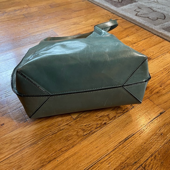 Elegant Green leather tote bag NWOT - Picture 3 of 10